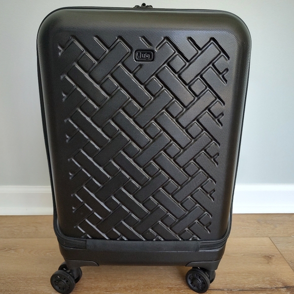 lug Other - Lug Booster 4 Wheel Quilted Hard Side Carry On Suitcase Black 21"X14"X9"